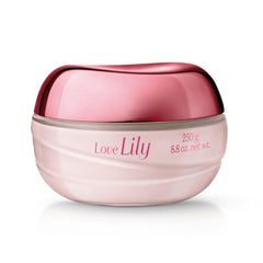 O BOTICARIO Love Lily satin cream jar close-up showing rich hydration
