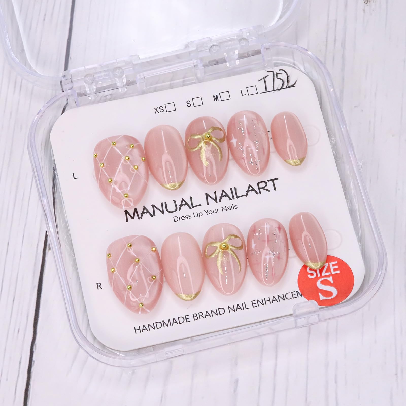 OCOUYVD lightweight nails enable comfortable, long-lasting wear at home.