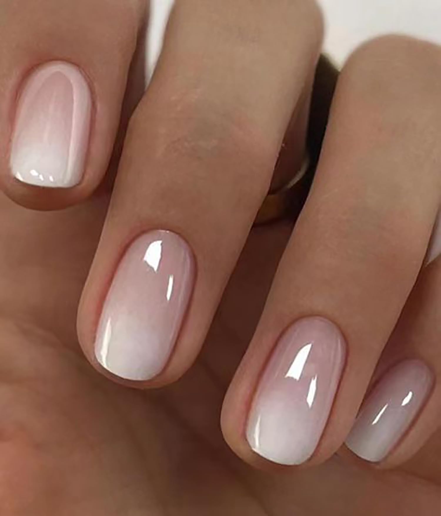 OCOUYVD gradient short press-on nails with chrome shine for versatile daily wear