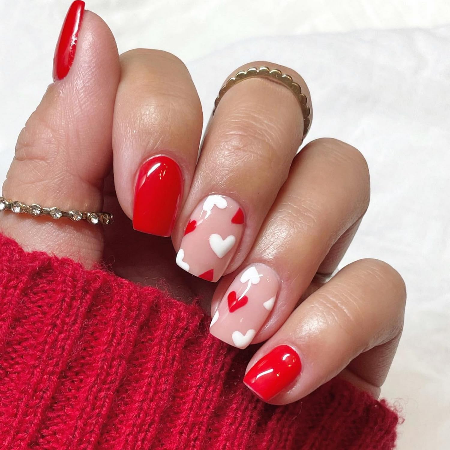 OCOUYVD heart press-on nails with red heart design for a romantic look