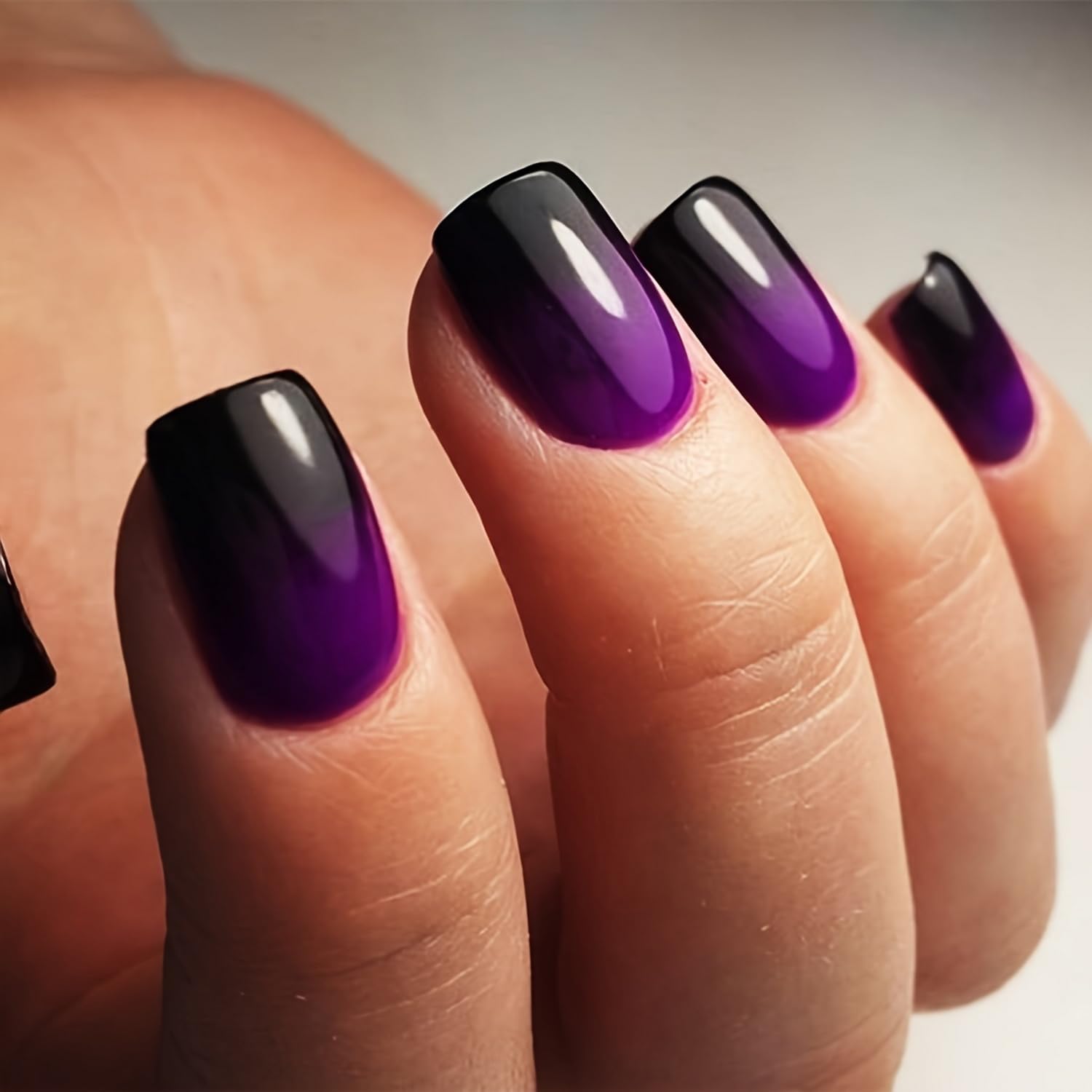OCOUYVD Purple Press on Nails with purple gradient in a short square shape for chic daily wear