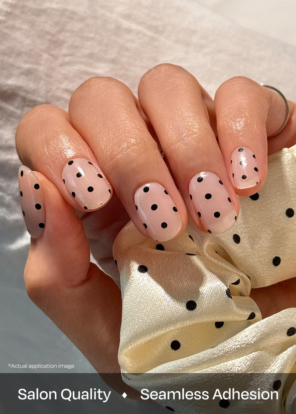 Ohora N Polka Noir prep pads help clean nails for lasting wear.