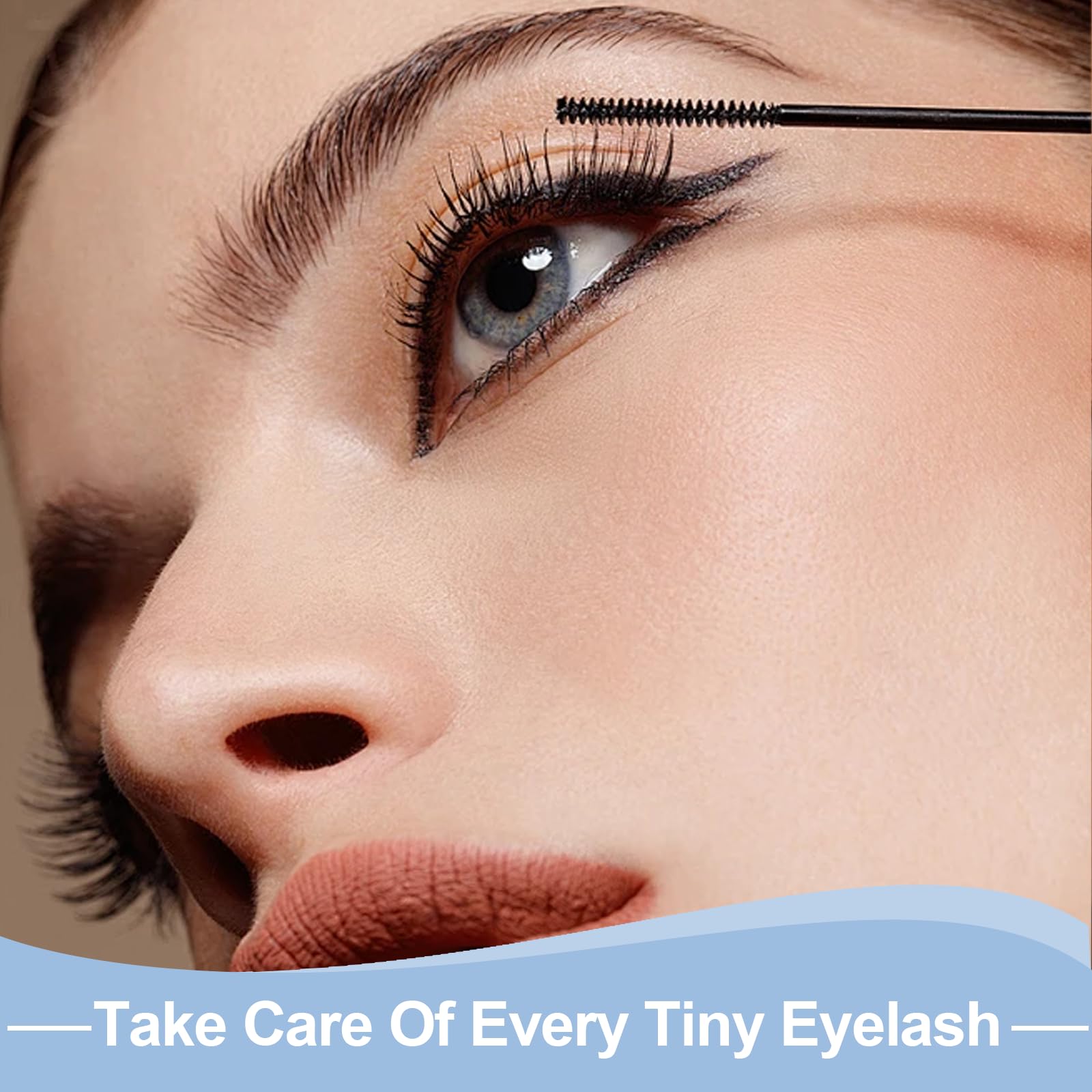 Clump-free definition for a natural, full lashes look.