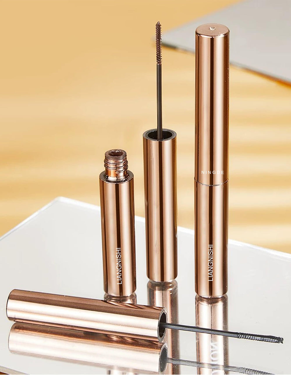 Okerker Brown Mascara builds multi-layer volume for fuller lashes.