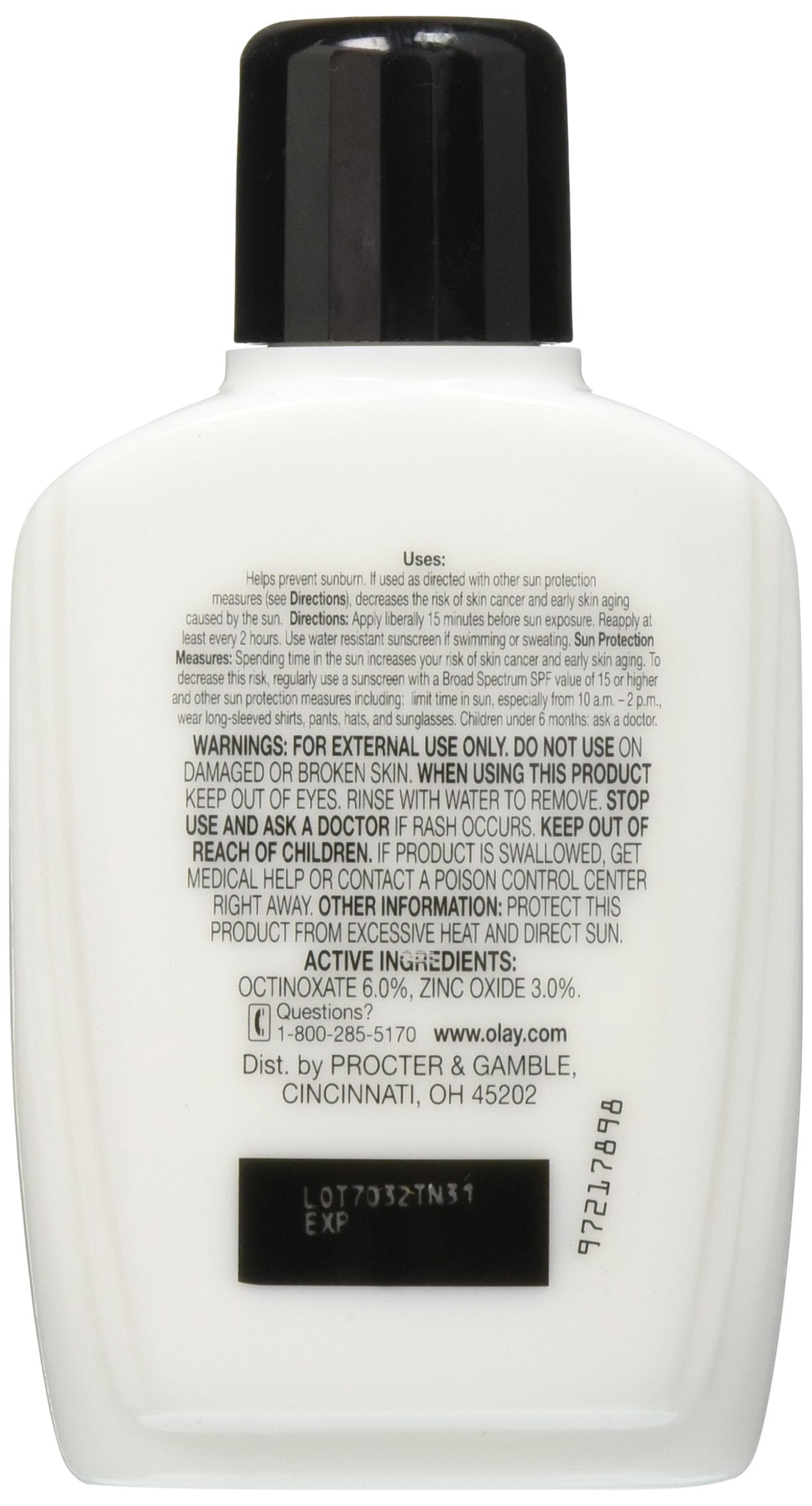 OLAY Complete All Day Moisturizer SPF 15 pack display highlights fragrance-free, travel-friendly skincare.