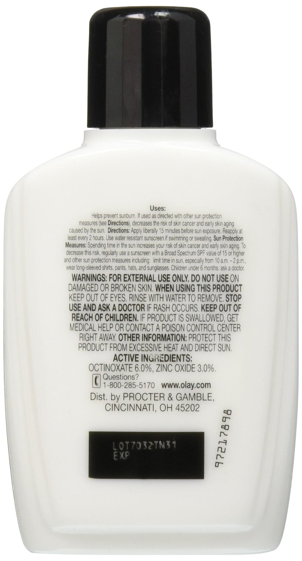 OLAY Complete All Day Moisturizer SPF 15 pack display highlights fragrance-free, travel-friendly skincare.