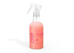 OLÉ Termoprotector Acai Oil bottle demonstrating heat protection for hair.