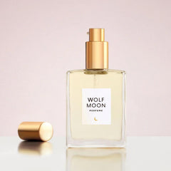Olivine Atelier Wolf Moon ingredients highlight: hydrating sunflower oil and shea butter base.