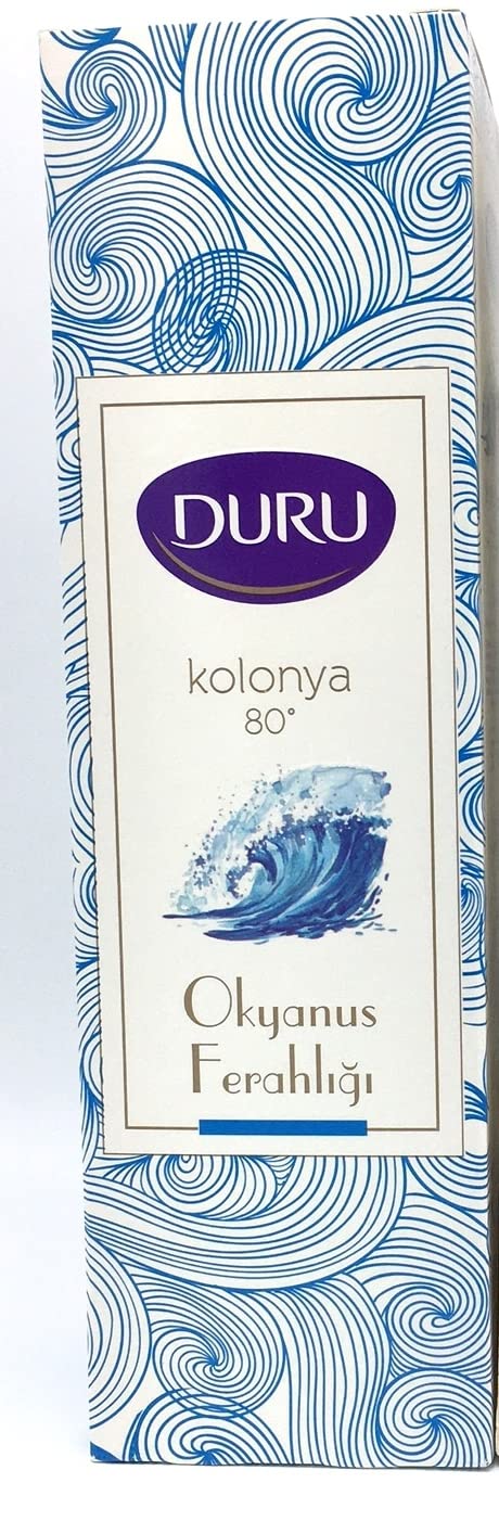 Oncu Duru Ocean Breeze bottle close-up for daily refresh.