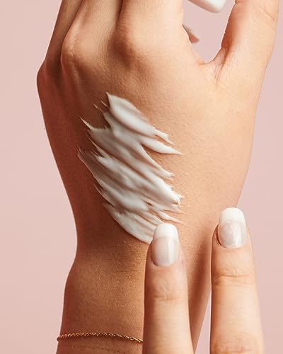 Onekind Mega Multitasker close-up texture shows light, cloud-like hydration.