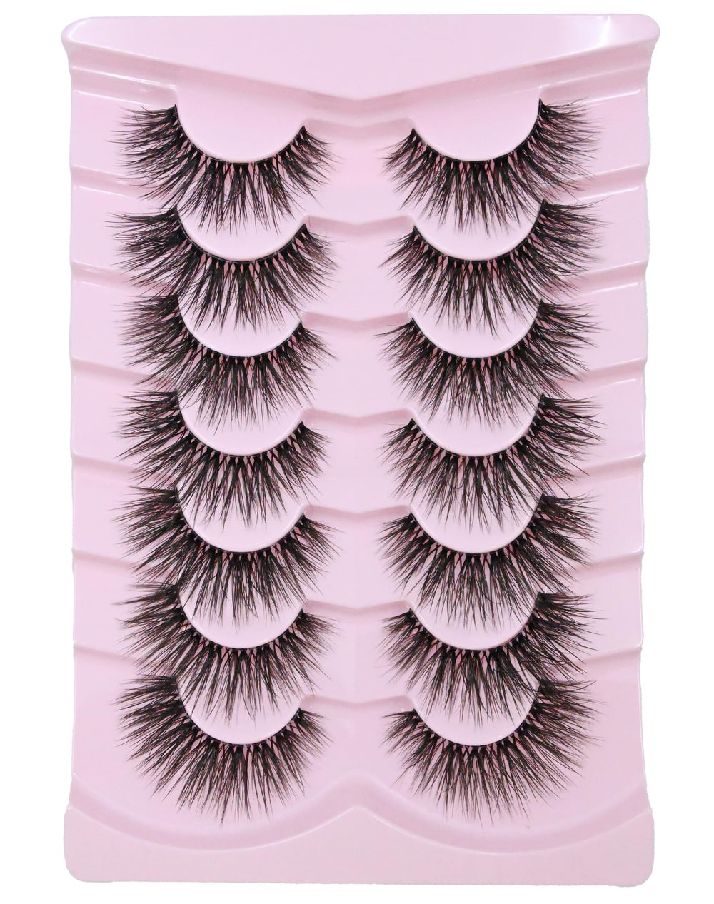 Thin lash band detail for a weightless feel across eye shapes with Onlyall Wispy Lashes.