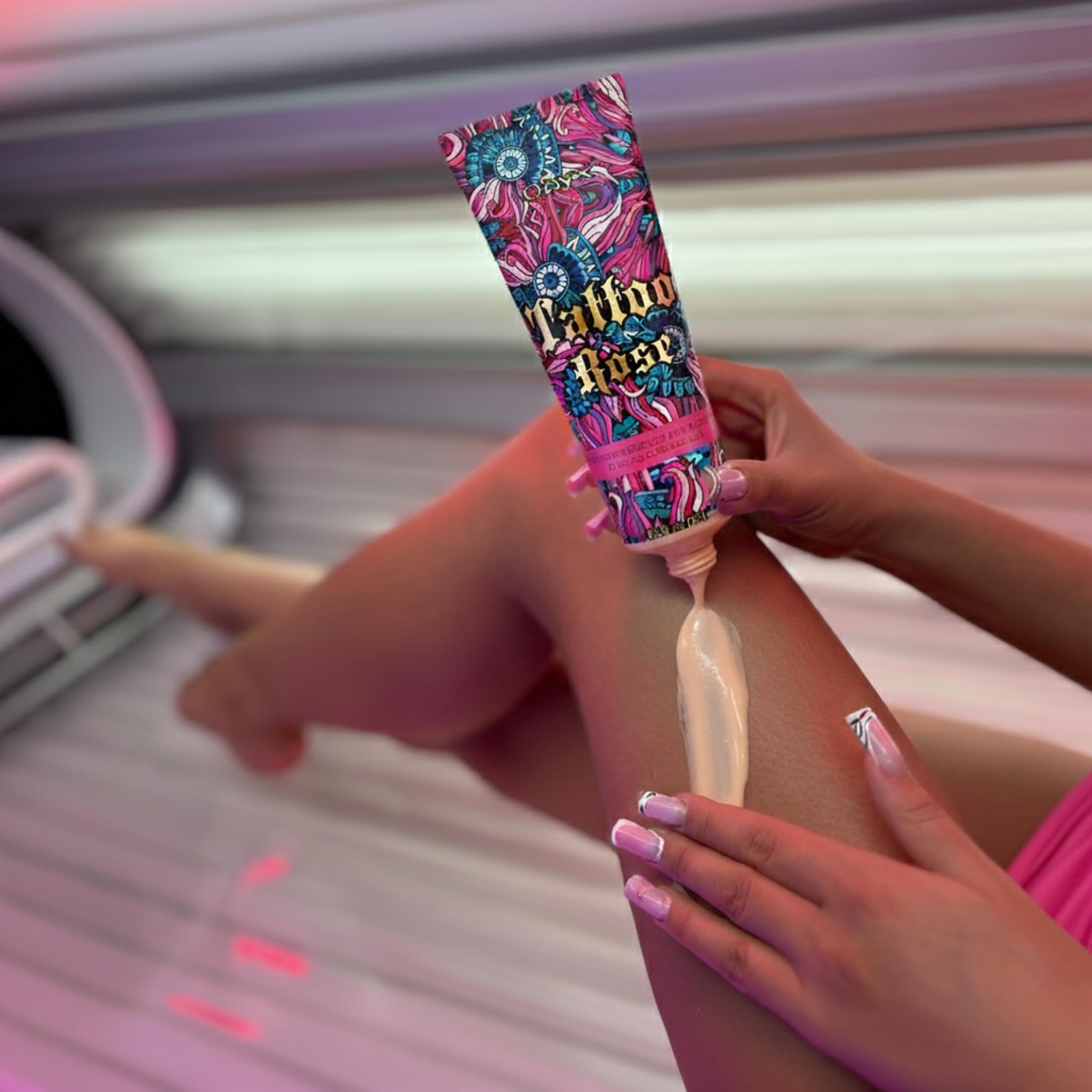 Onyx Silk finish demonstrates quick-absorbing, non-sticky texture for pre-tan use.