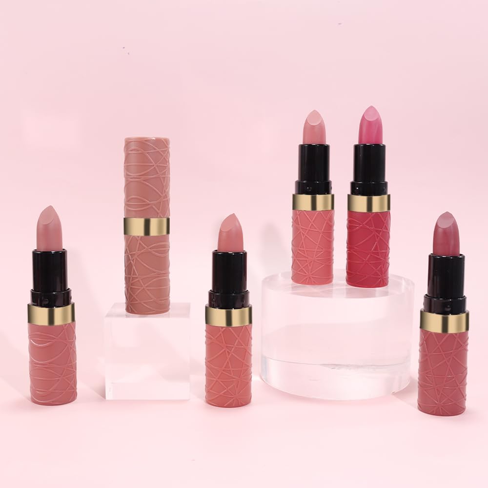 ORANOT hydrating formula closeup highlighting comfortable lips.