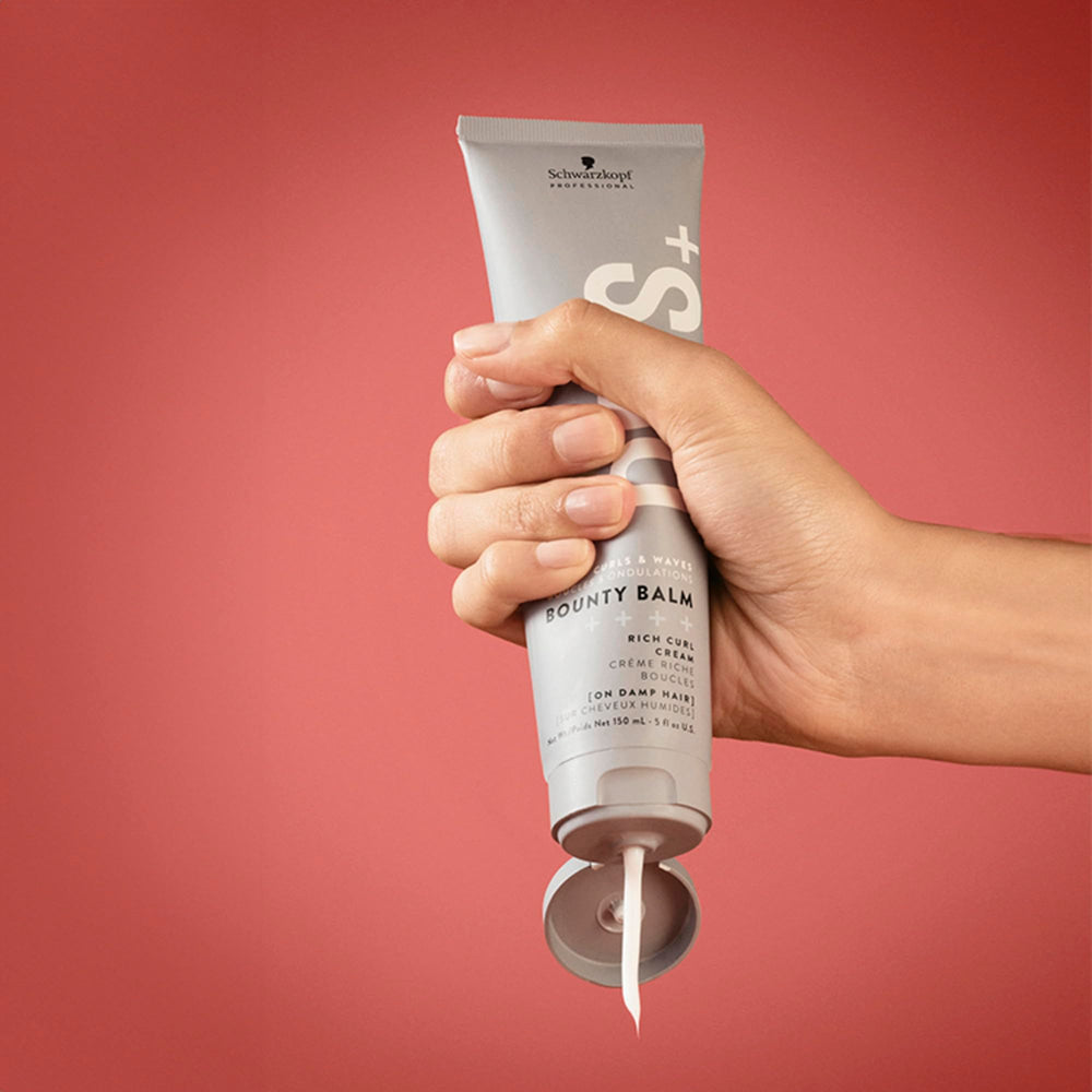 Humidity protection from OSiS+ Bounty Balm keeping curls flexible