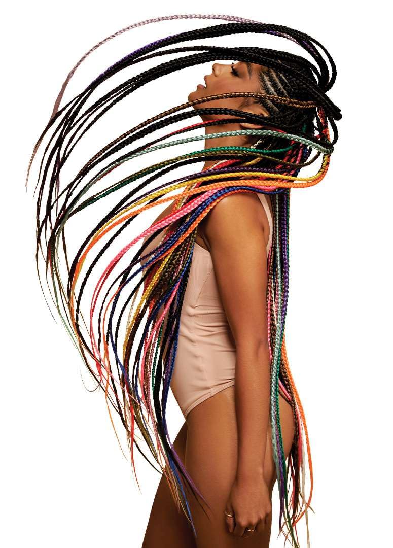 Outre X-Pression Braid pre-stretched feature demonstrates easier installation.