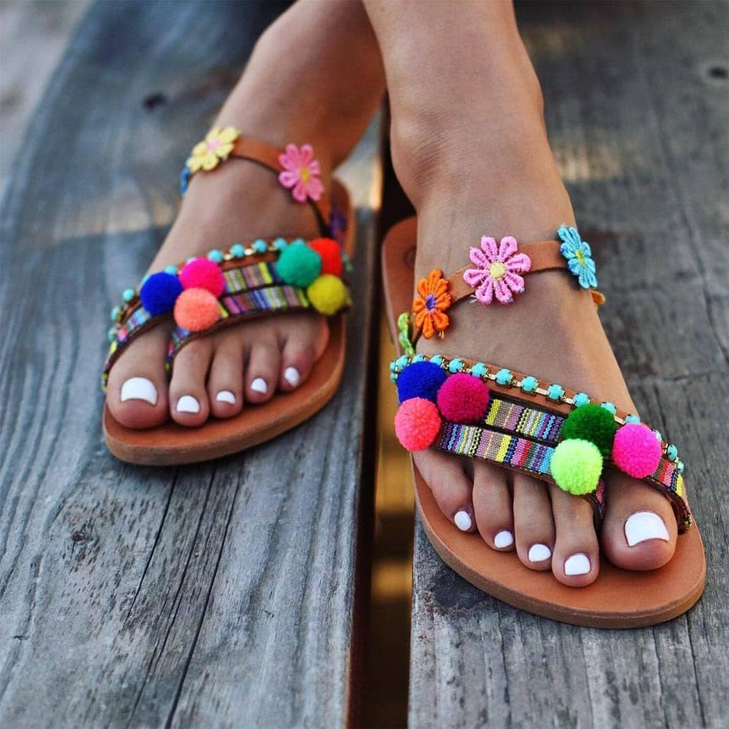 Outyua wedding party toe nails for a refined, coordinated look