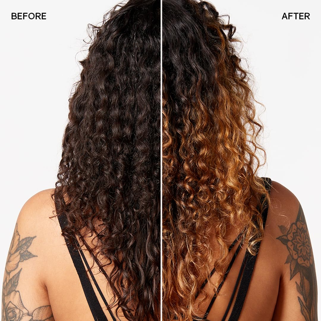 Brass-tone neutralizing effect helps reduce yellow tones in blondes.