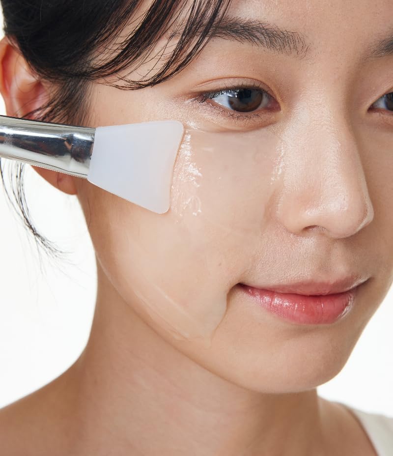 OxygenCeuticals HA Gel layering with Toning Gel visual for enhanced care