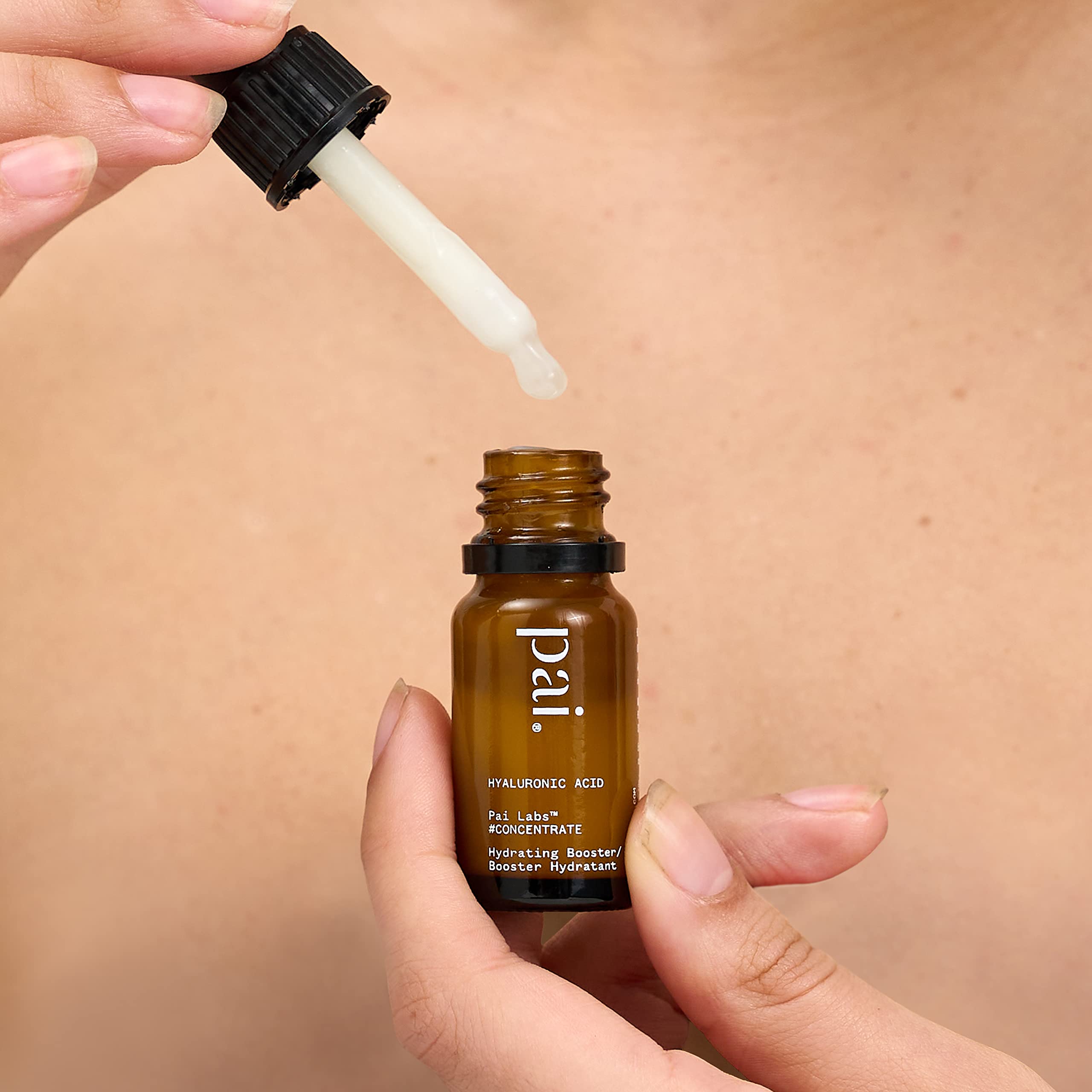 Fragrance-free formula label indicating gentle, sensitive-skin friendly hydration