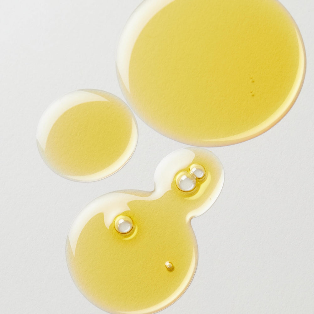 PAI SKINCARE Light Work Rosehip Cleansing Oil pump, effortless application and makeup removal.