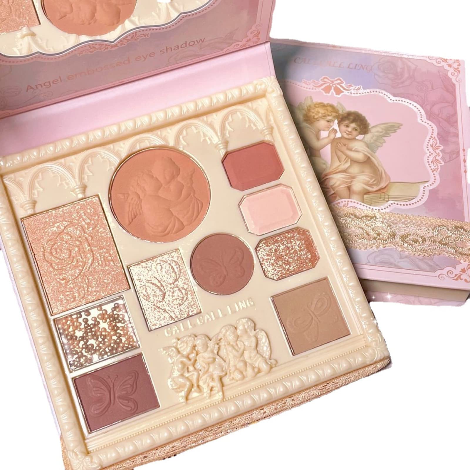 Palette Ombres Embossée Ange avec motif ange embossé, résultat élégant pour soirée.