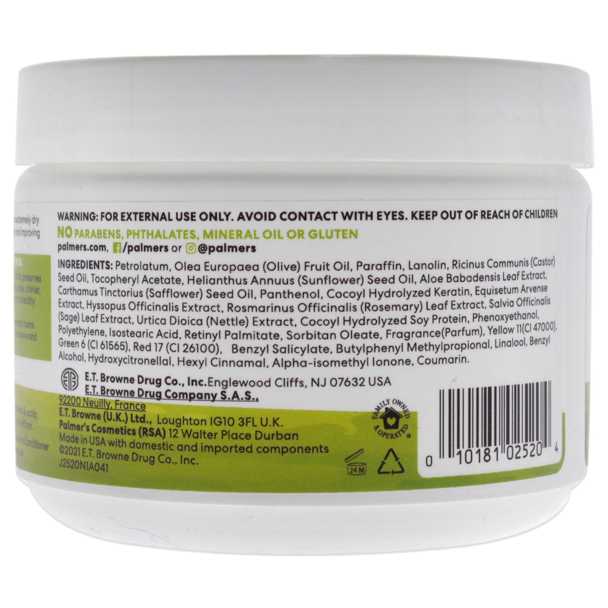  Palmer's Gro Therapy hair shine on smooth, glossy strands.