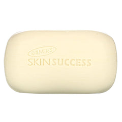 Palmer's Skin Success Eventone bar instantly refreshes the skin and balances the complexion.