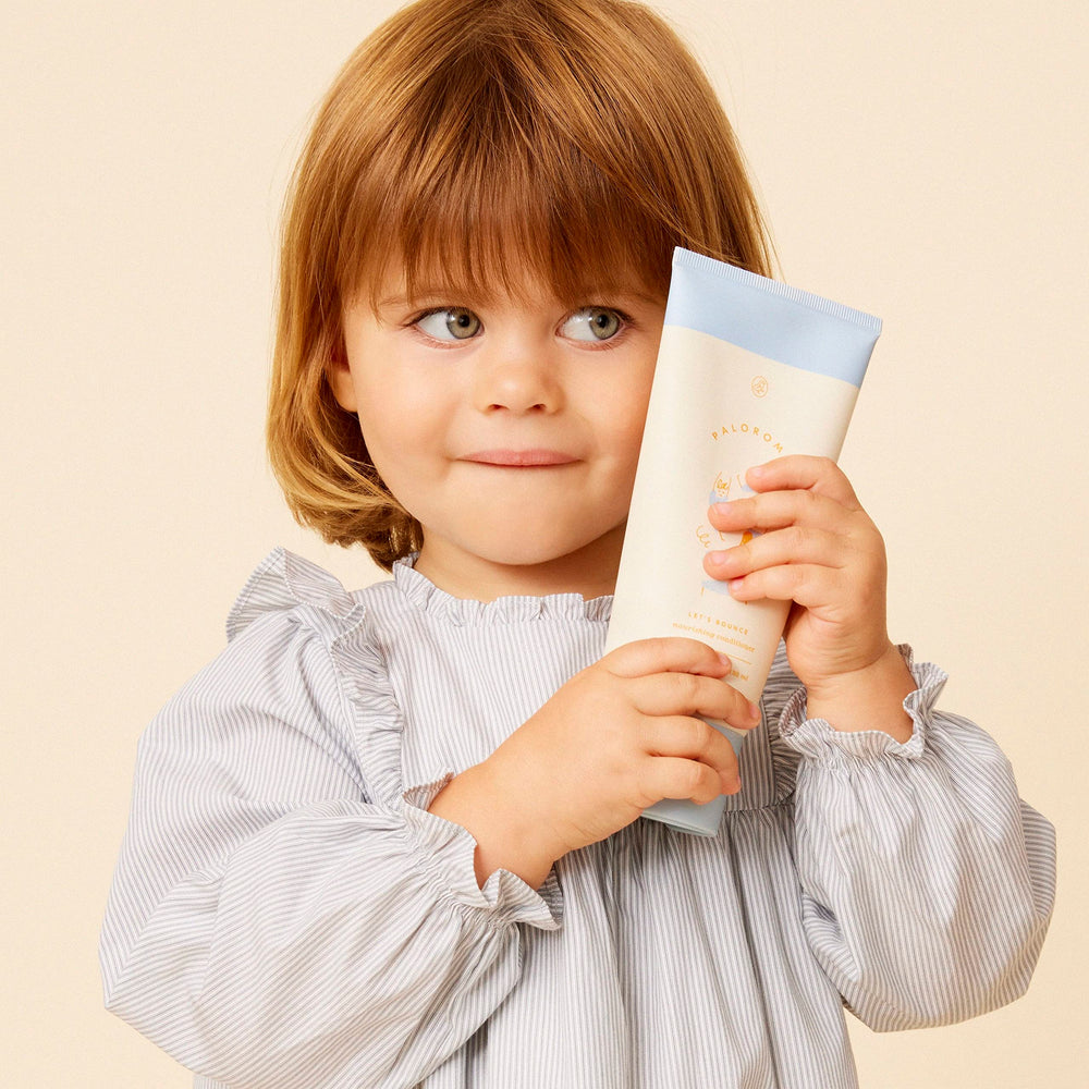 Paloroma Let's Bounce Nourishing Conditioner damp hair application demonstrates easy detangling for kids.