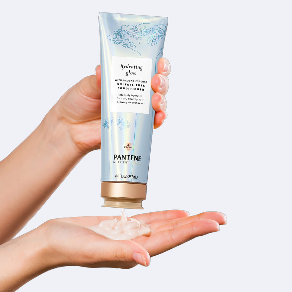 Pantene fresh botanical fragrance visible on product.
