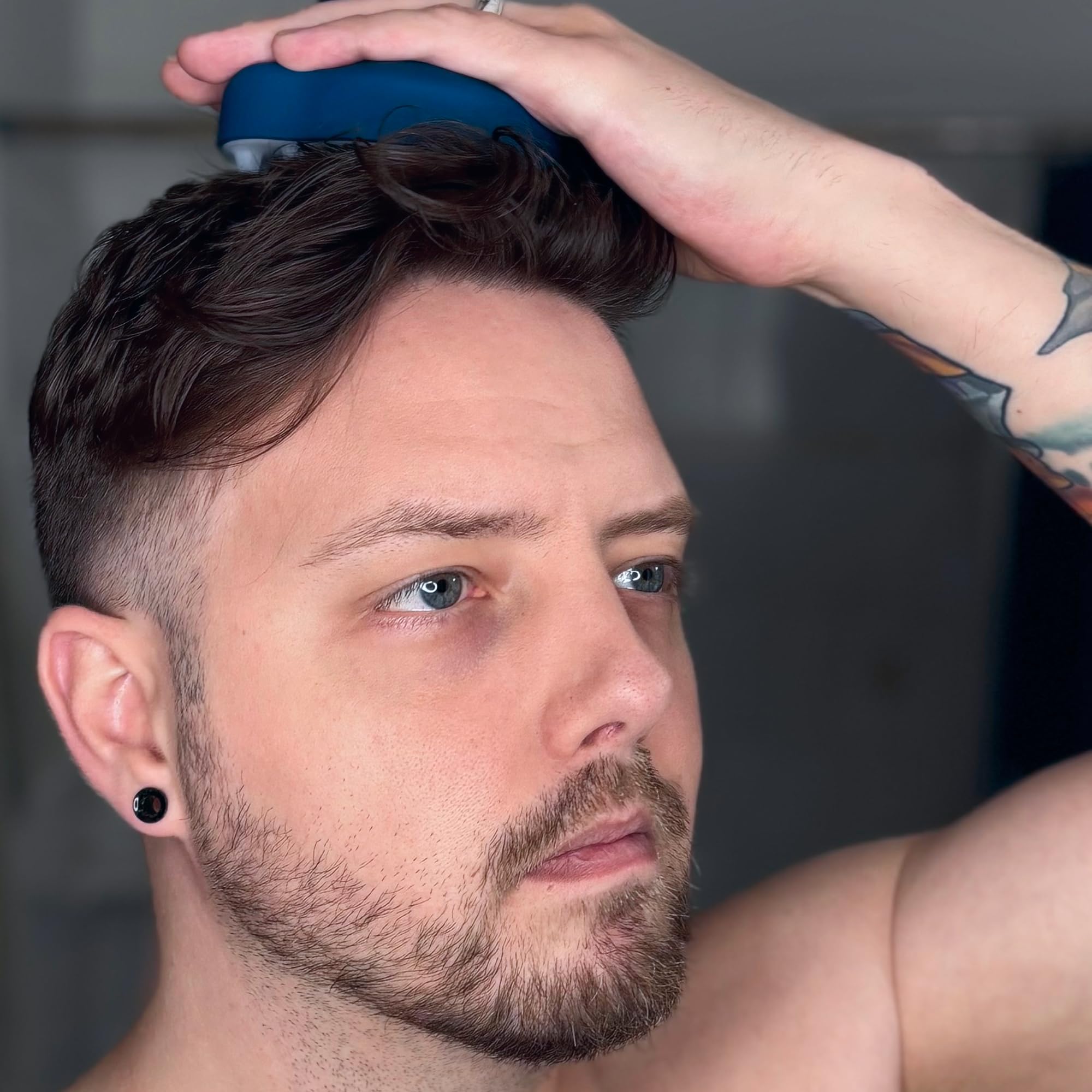 Particle daily routine setup for morning or evening grooming on the go.