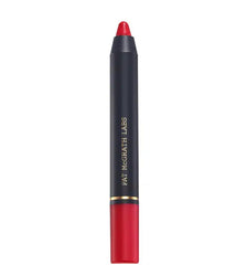 Pat McGrath Labs Dramatique Mega Lip Pencil Elson swatch highlights versatile shade compatibility.