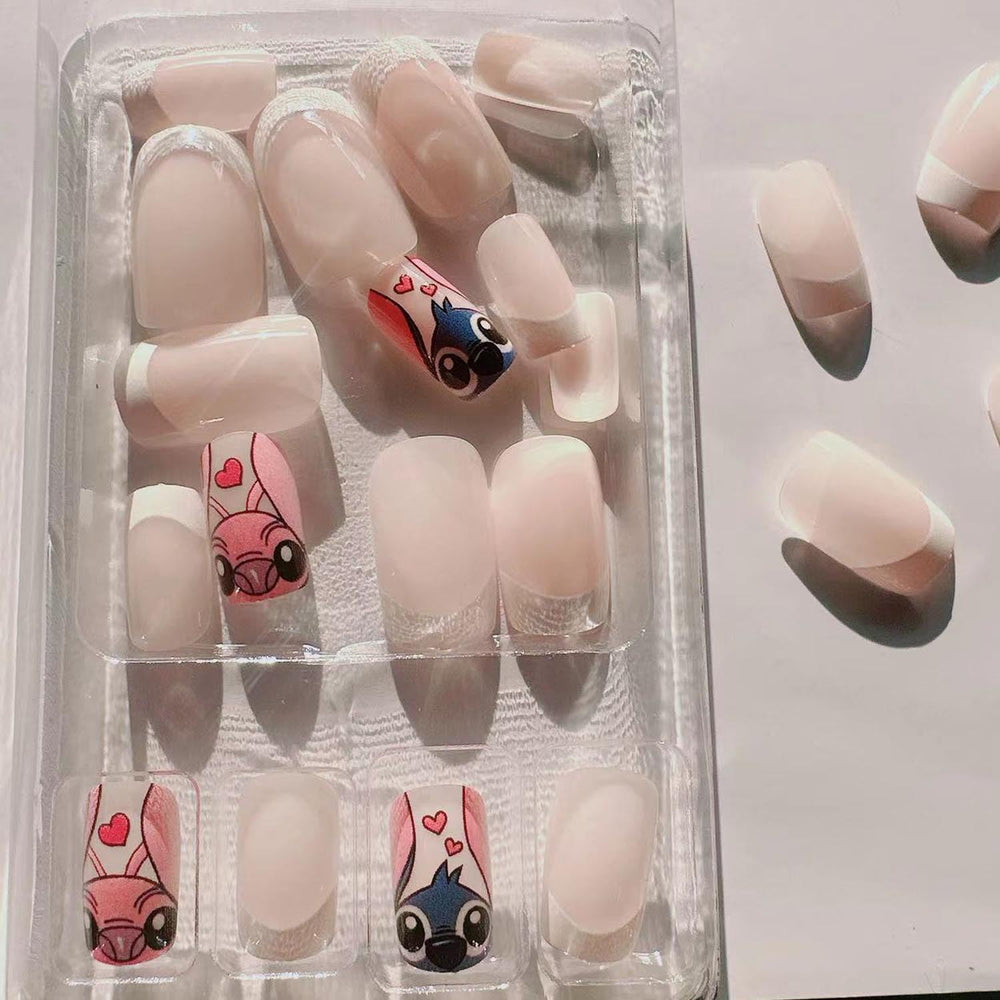 PDFADSK easy application steps for a fast DIY manicure.