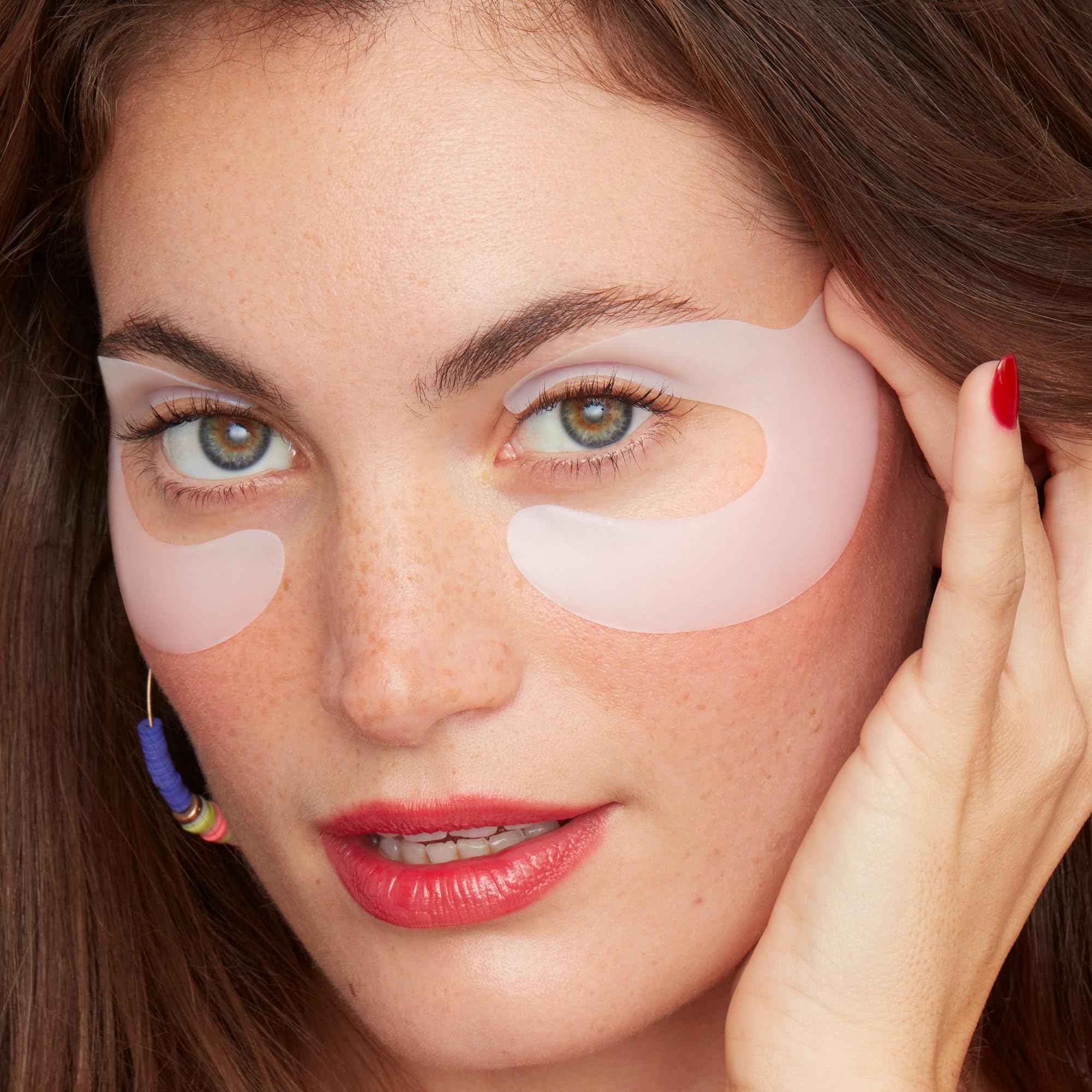 PEACE OUT encapsulated retinol detail shows gentle release.