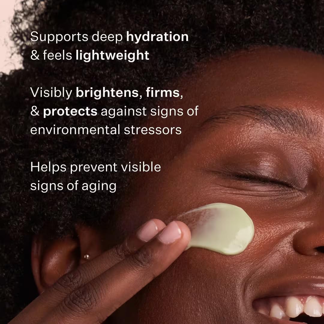 Texture swatch of Peach & Lily Matcha Pudding Cream for silky moisture