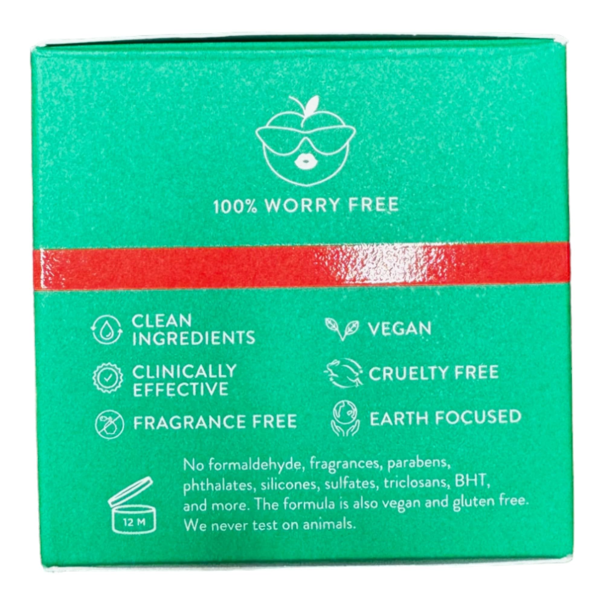 Creamy clay texture enriched with wild cherry and strawberry extracts