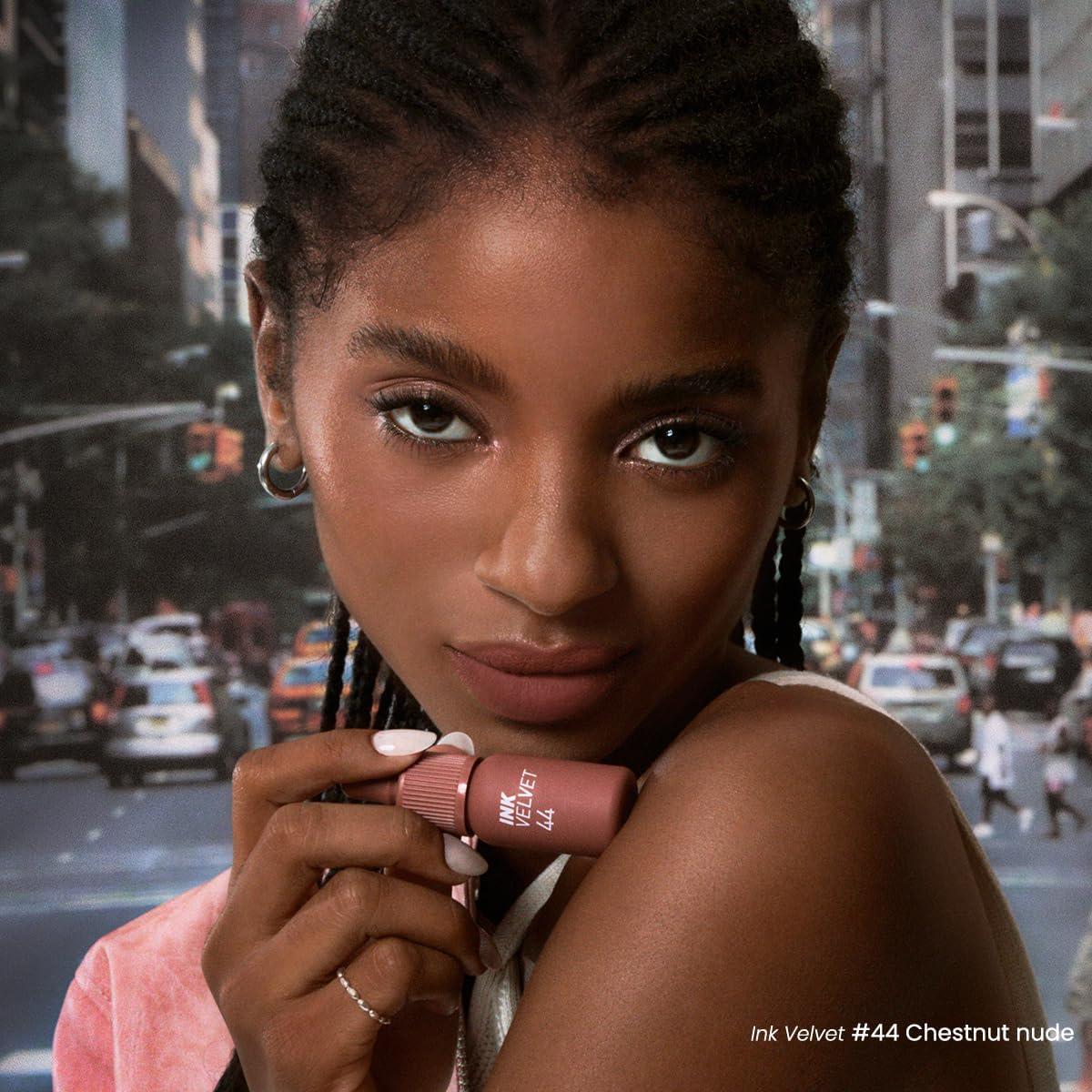 Peripera cushioned-doe-foot-applicator applies gradient lips