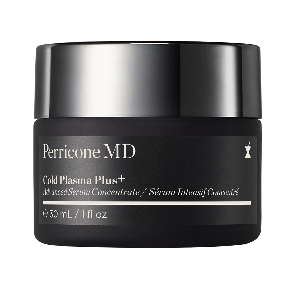 Perricone MD Cold Plasma Plus+ bottle pour supports radiant, even-toned skin.