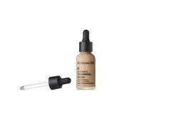 Perricone MD No Makeup Foundation Serum Ivory, démonstration d'application pour un rendu naturel.