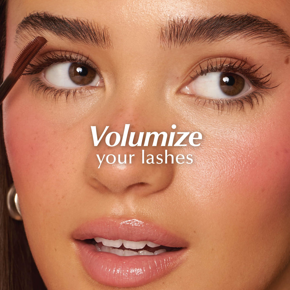 PERSONA Volumizing Tubing Mascara lash coverage demonstrates lift and length.