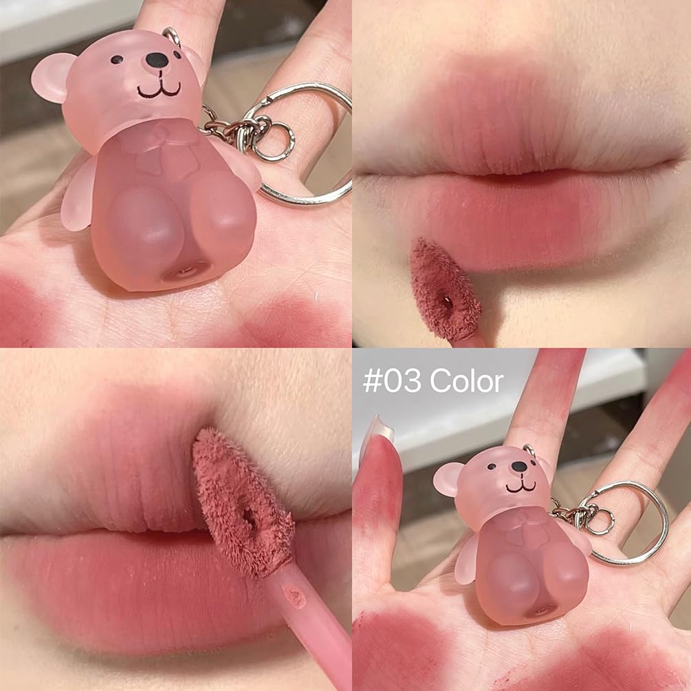 Petansy waterproof lip gloss stays intact during meals and drinks.