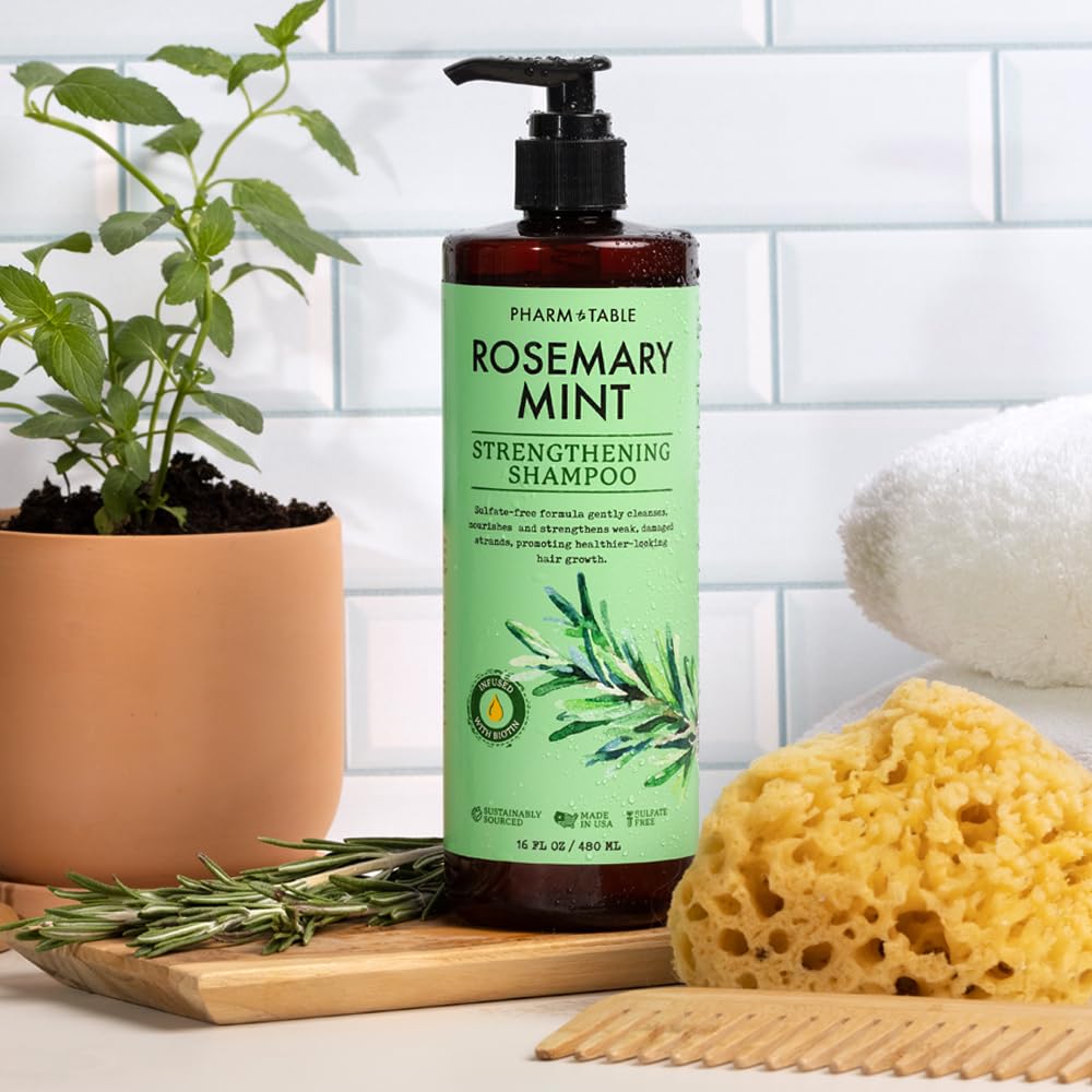 PHARM TO TABLE Shampoo lather close-up for gentle cleansing and balanced scalp.
