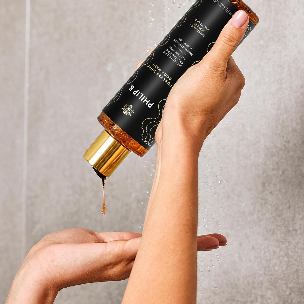 PHILIP B Forever Shine Velvet Oud scent with citrus, florals, and exotic woods aroma.