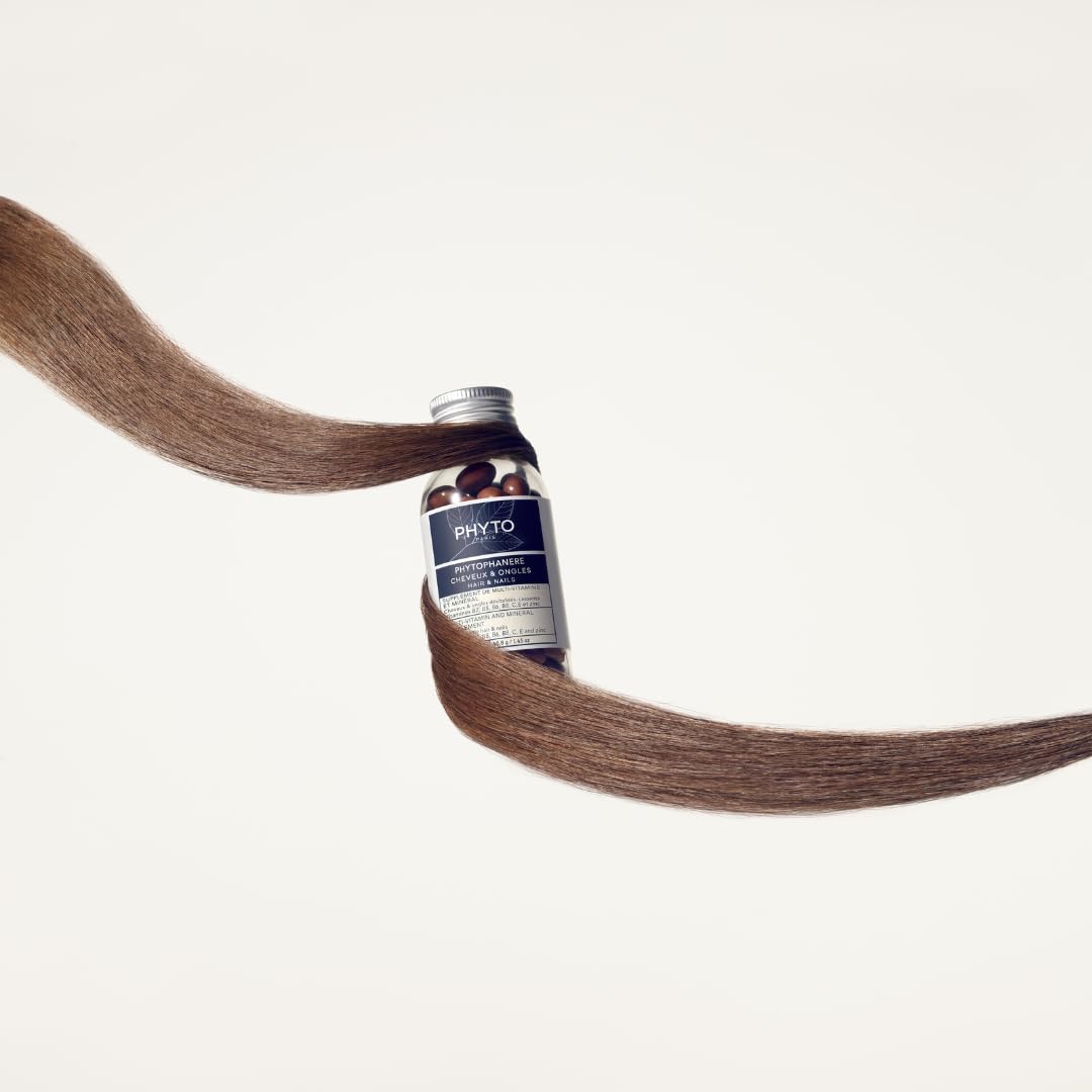 PHYTO Phytophanère capsules-pack close-up conveying regular use benefits.