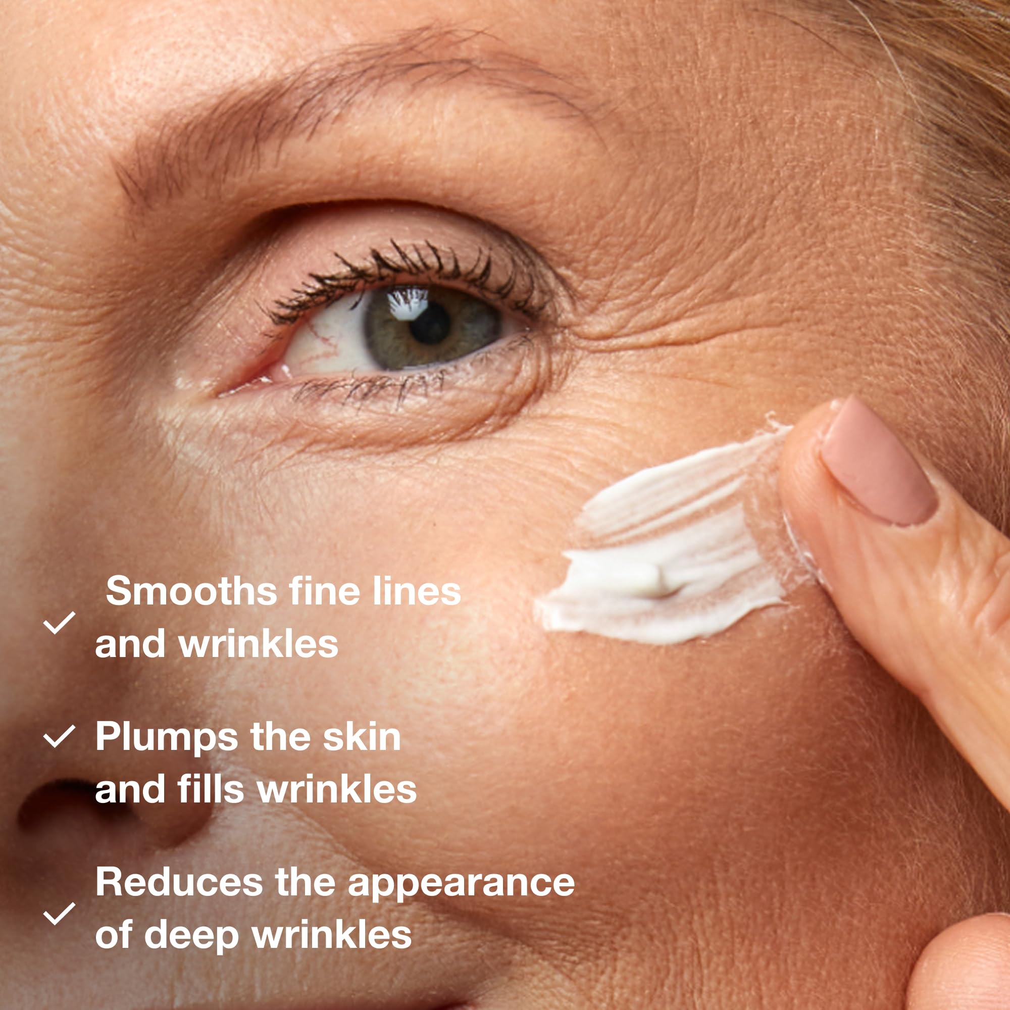 Phytomer Expert Youth Wrinkle Cream texture swatch demonstrates smooth absorption.