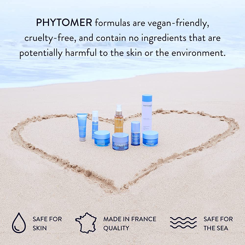 Phytomer Oligopur Hydra-Matifying Cream in hand showing creamy texture for easy spreading.