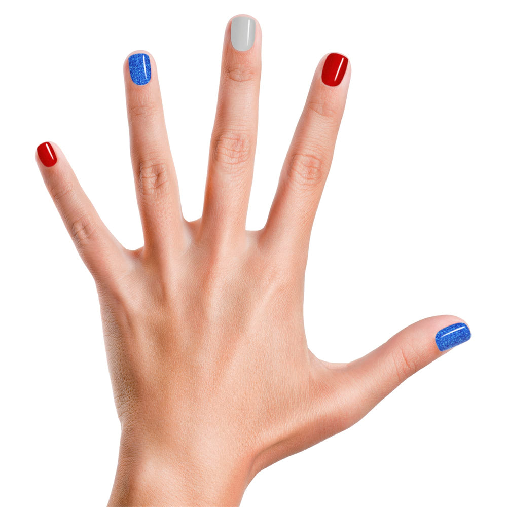 Piggy Paint basecoat and Shine Topcoat deliver a longer-lasting, chip-resistant finish.