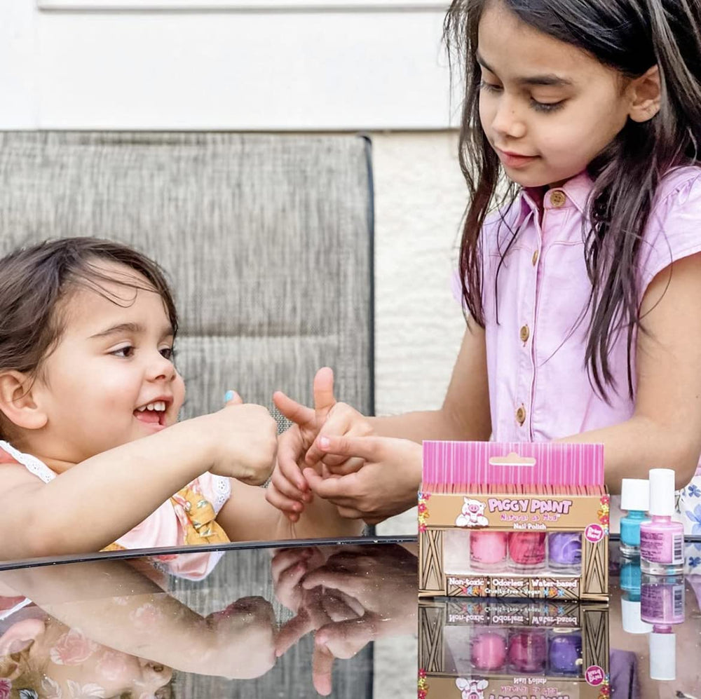 Piggy Paint Happy Hands Set close-up highlights vegan cruelty-free branding