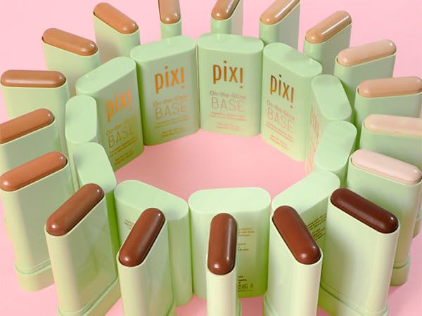 Pixi On-the-Glow Base Vanilla shot pairs with other makeup for sculpted looks.