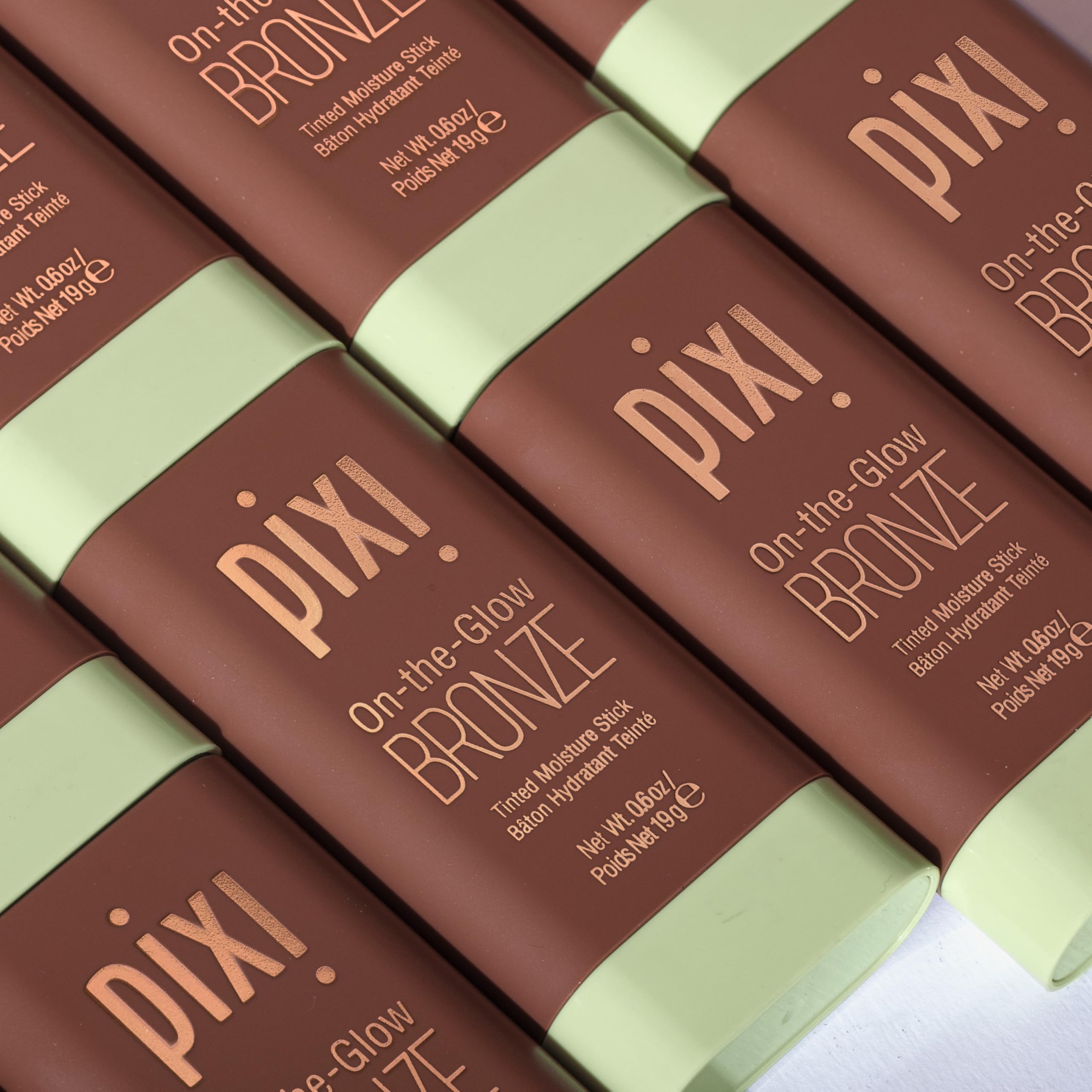 Aloe vera soothes and calms the skin during application