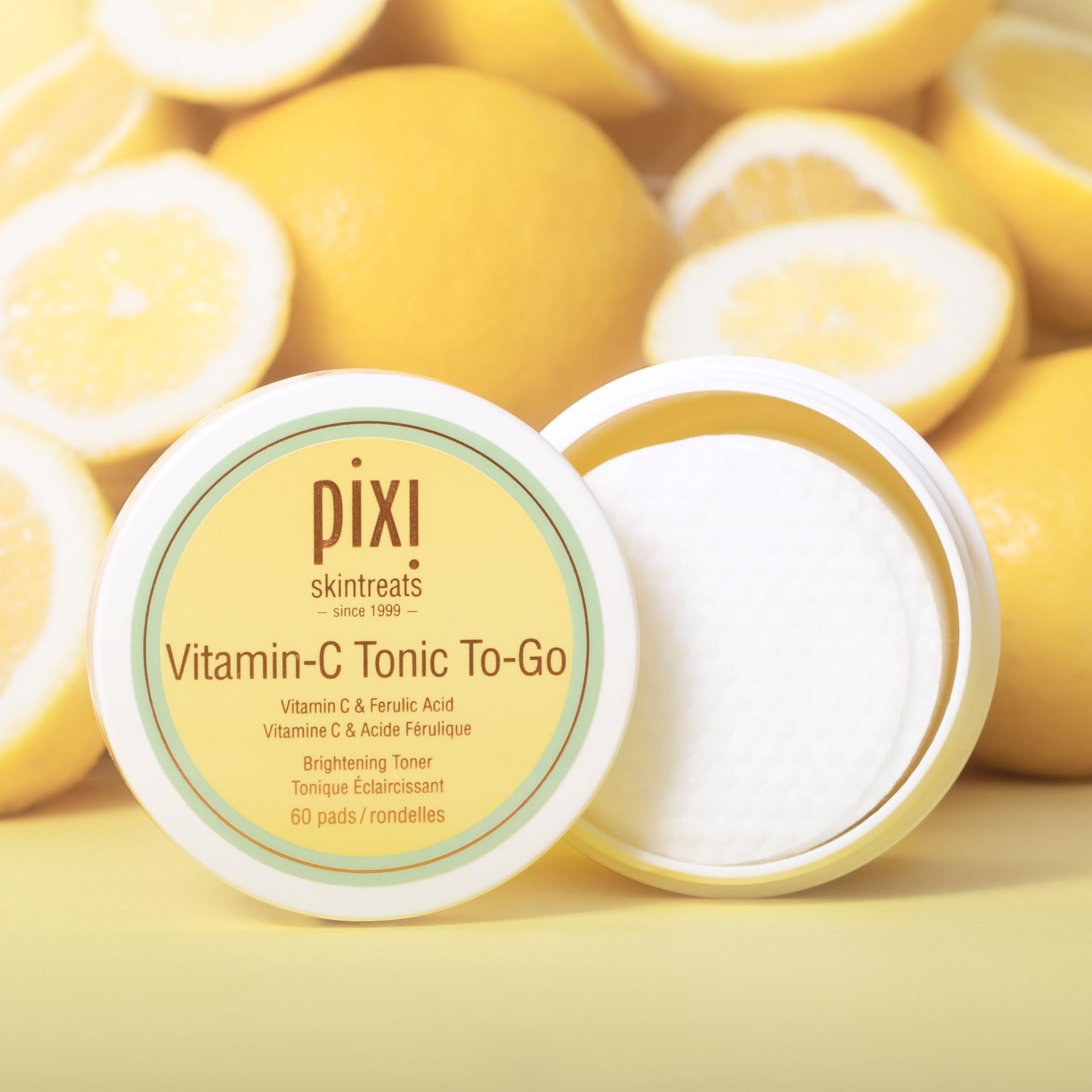 Pixi Vitamin-C Tonic to-Go pad being dispensed from package